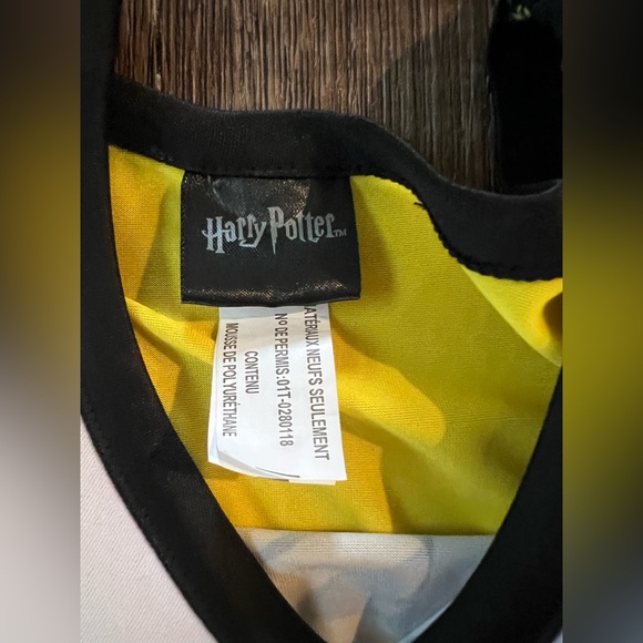 Harry Potter size adult small Hufflepuff Halloween Costume dress. - Picture 4 of 4